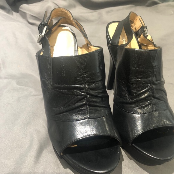 Nine West black heels size 7 - Picture 2 of 2